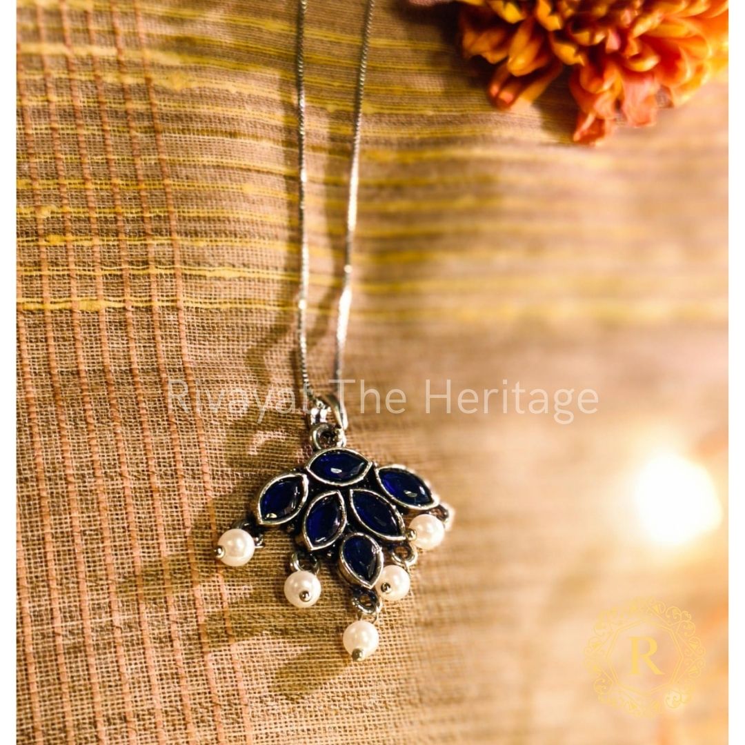 Handcrafted Oxidized Pendant with Chain – Dark Blue Monalisa Stones