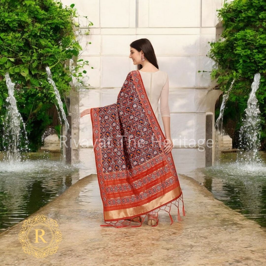 Navdurga – Heavy Black Patola Silk Dupatta | Traditional Double Ikat Weave
