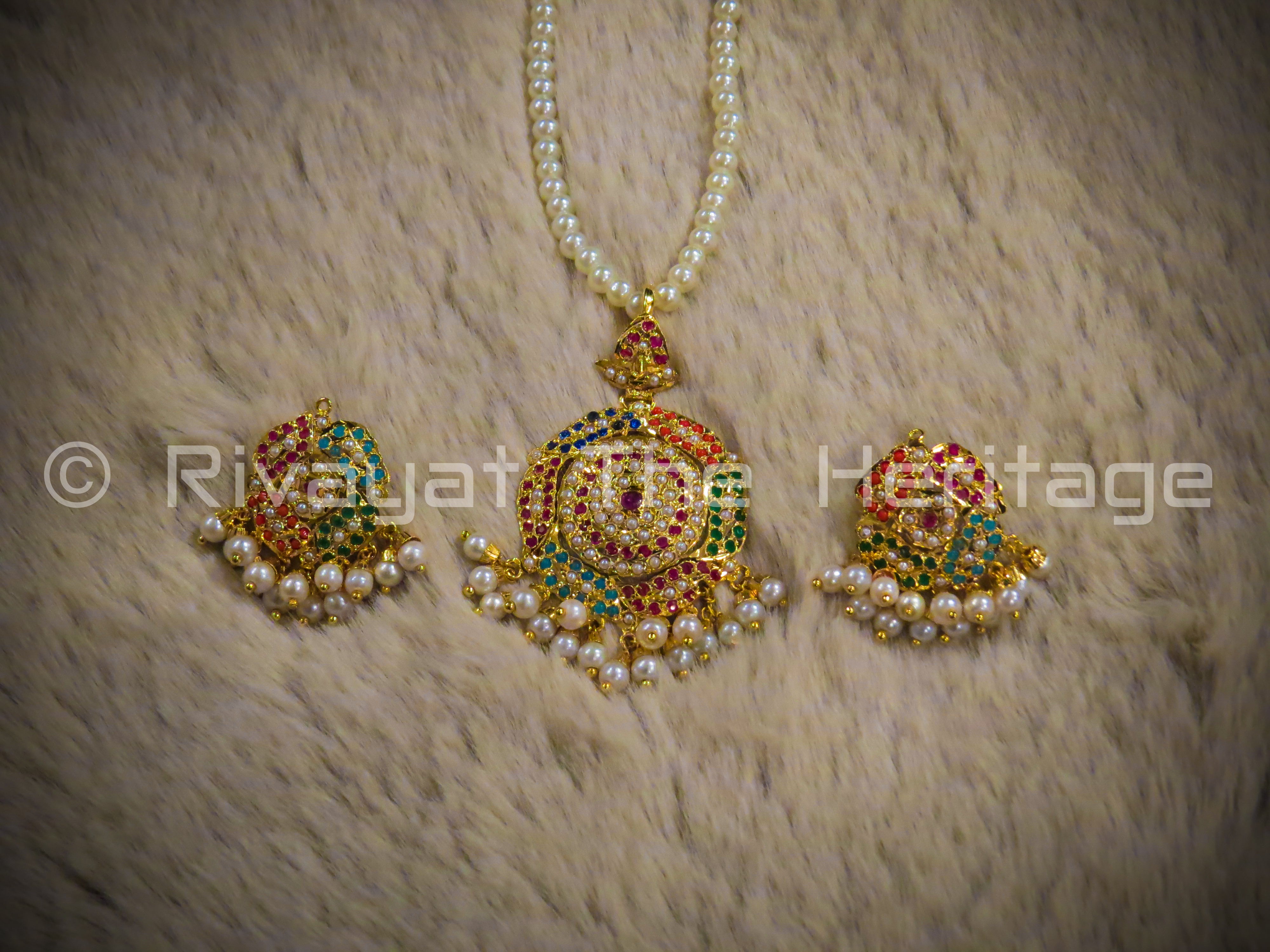 "Jadau" Round Heritage Necklace & Earring Set - 24 Karat Gold Plated