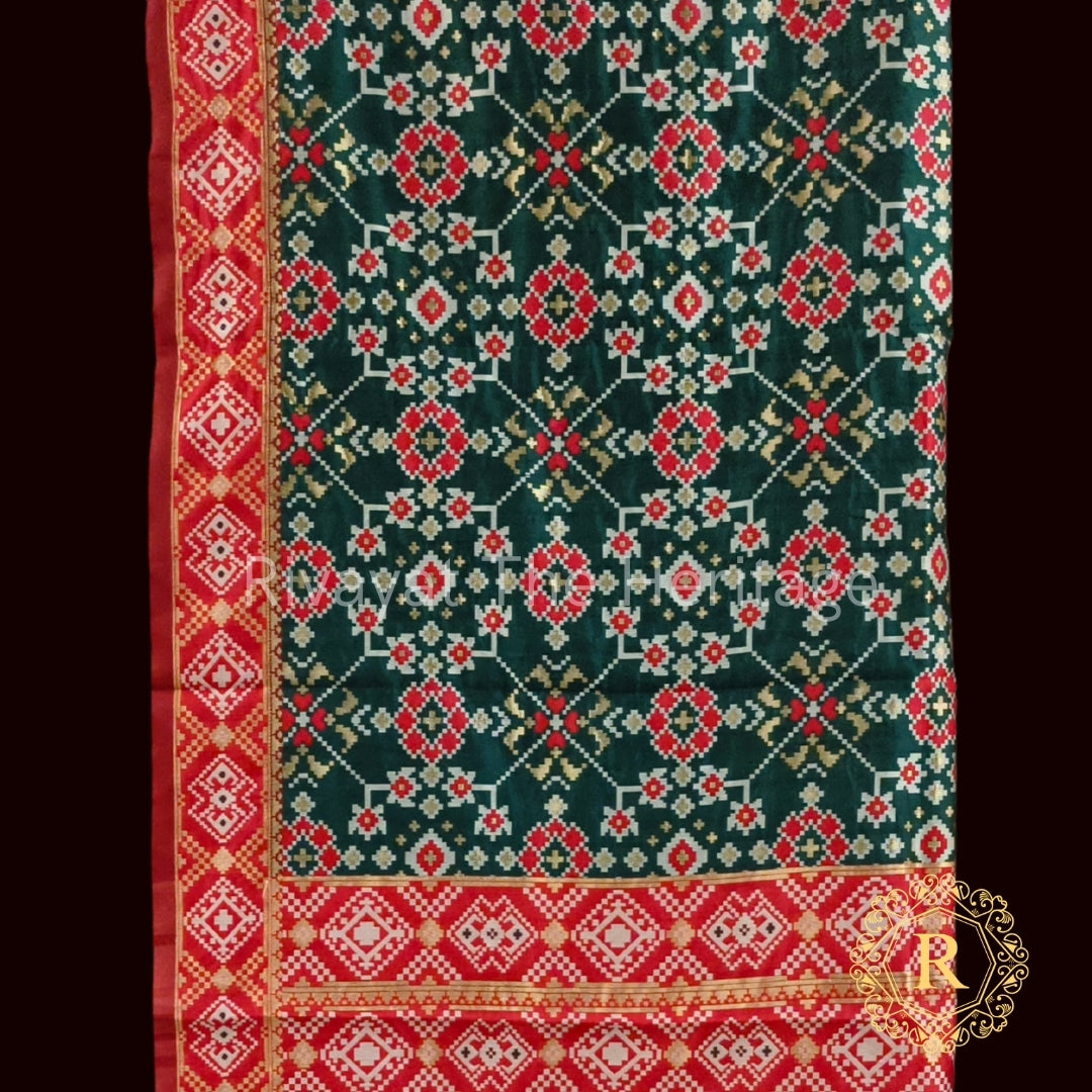 red and green Rivayat Navdurga Patola Silk Dupatta