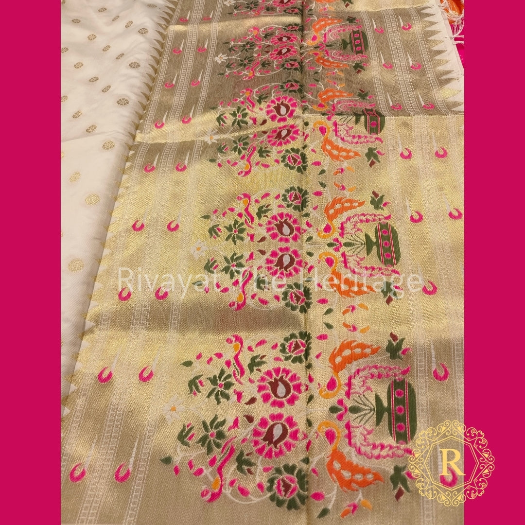 Navdurga - White Paithani Maharashtra Silk Dupatta
